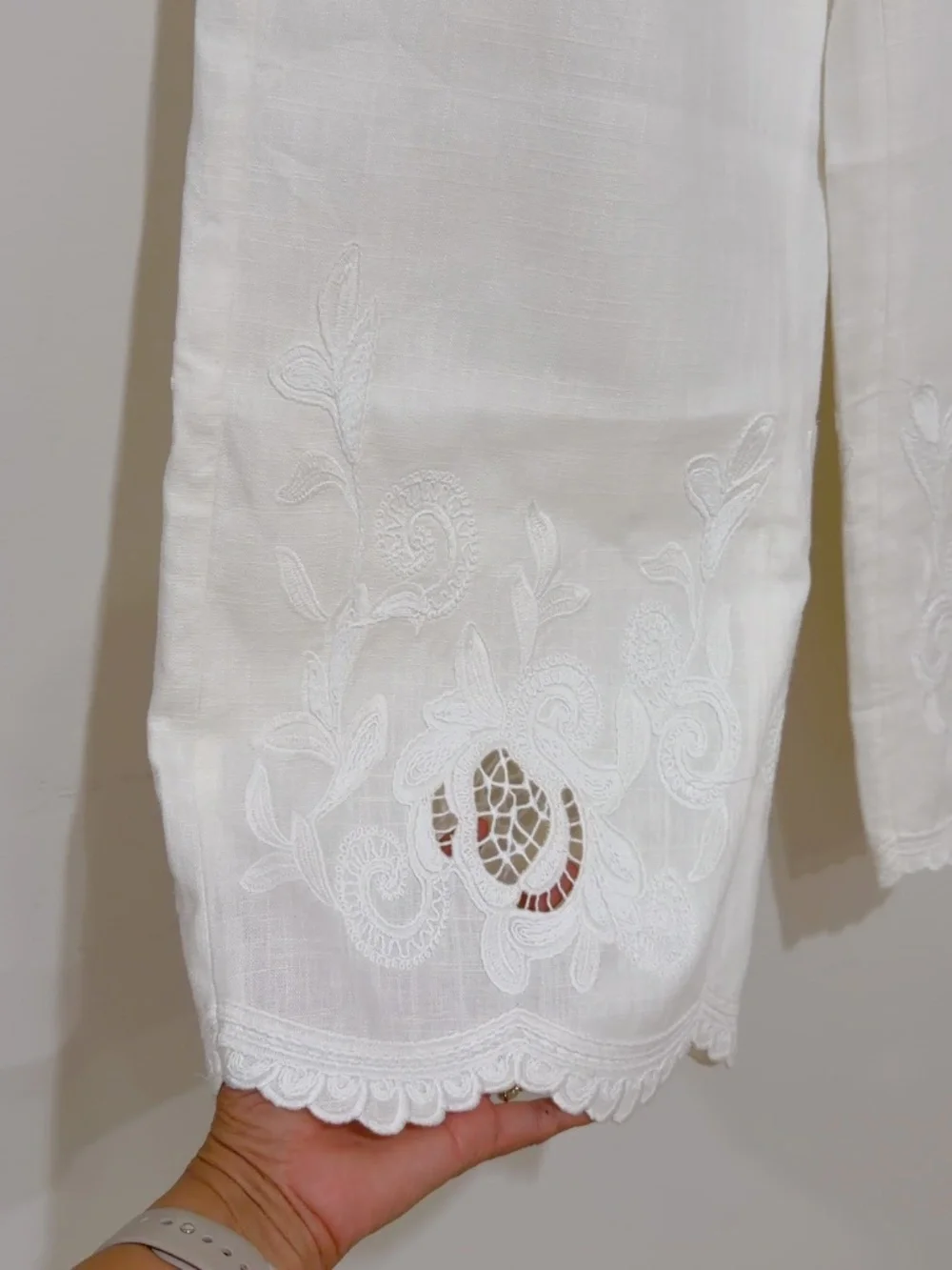 Zara Ecru Embroidered Scalloped Eyelet Hem Wide-Leg Trousers Pants Size S NWT